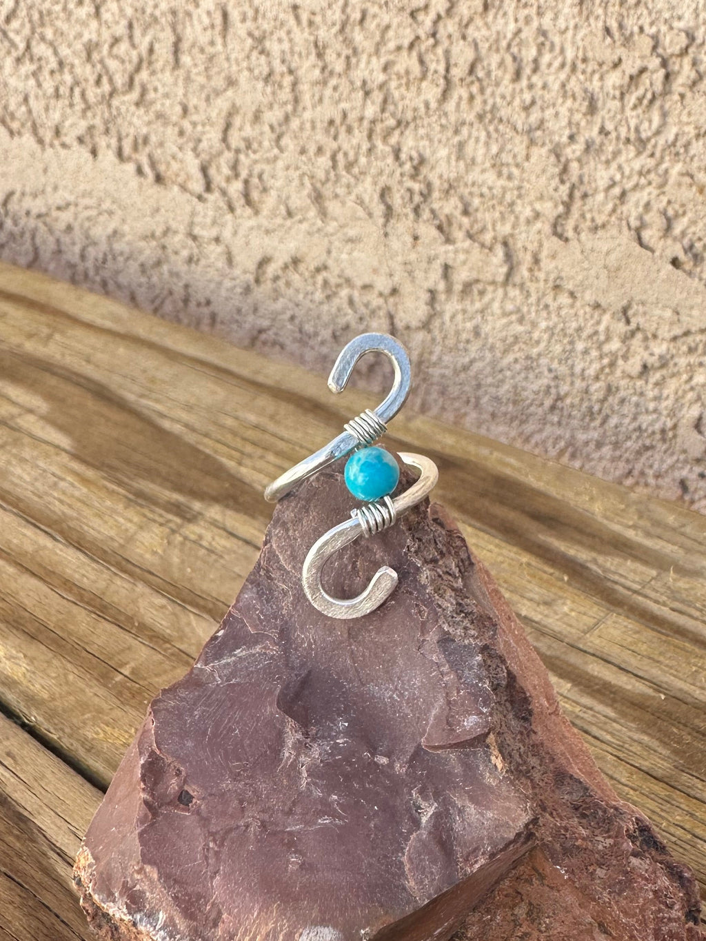 Curve Ring