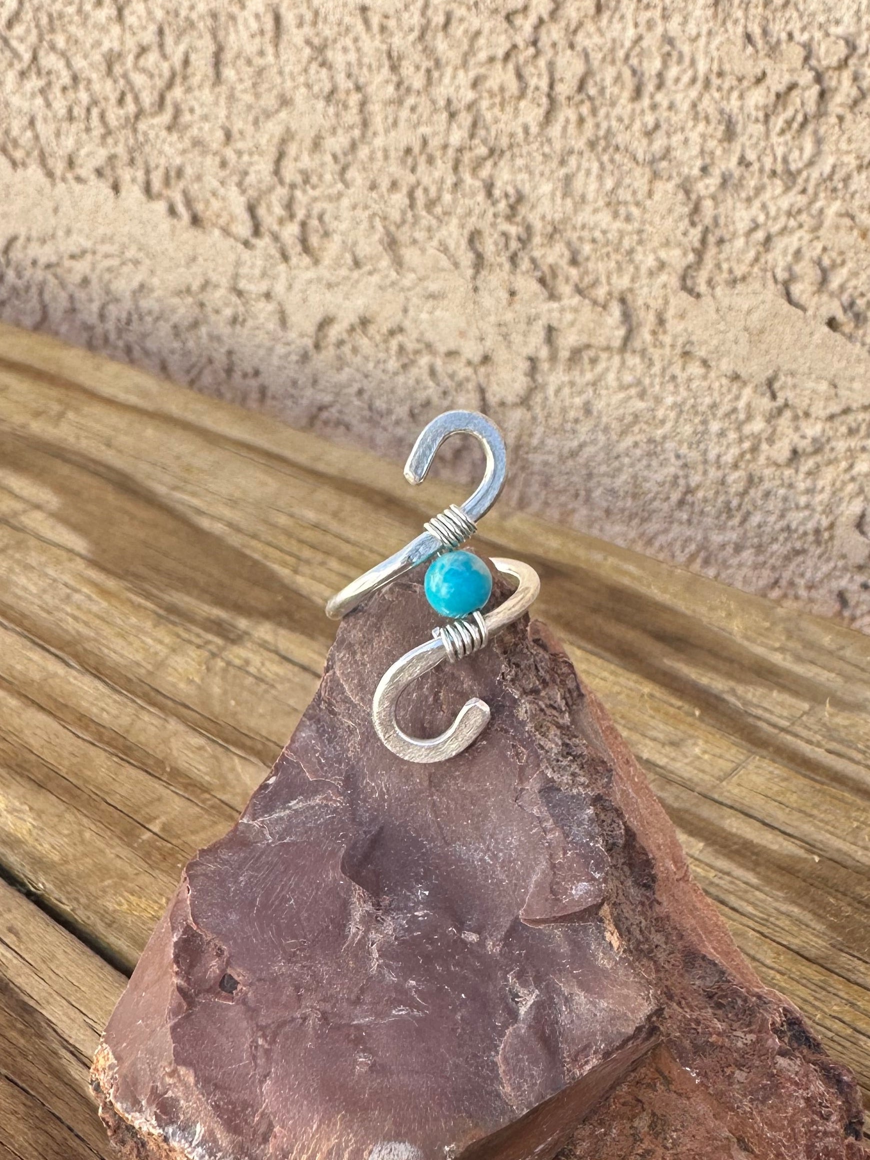 Curve Ring